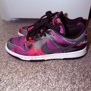 Nike dunk “graffiti” low